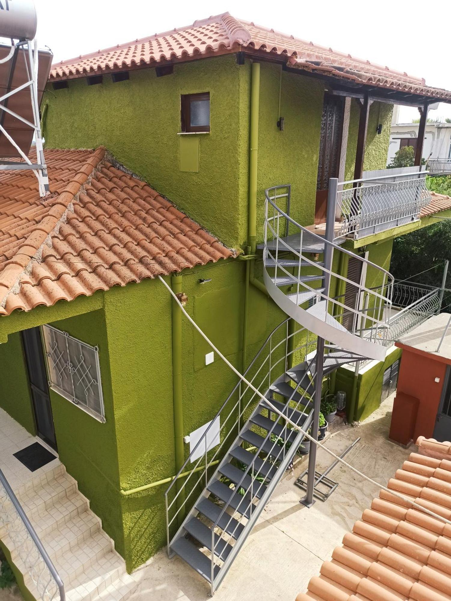 Taki'S Attic Lägenhet Agios Ilias  Exteriör bild